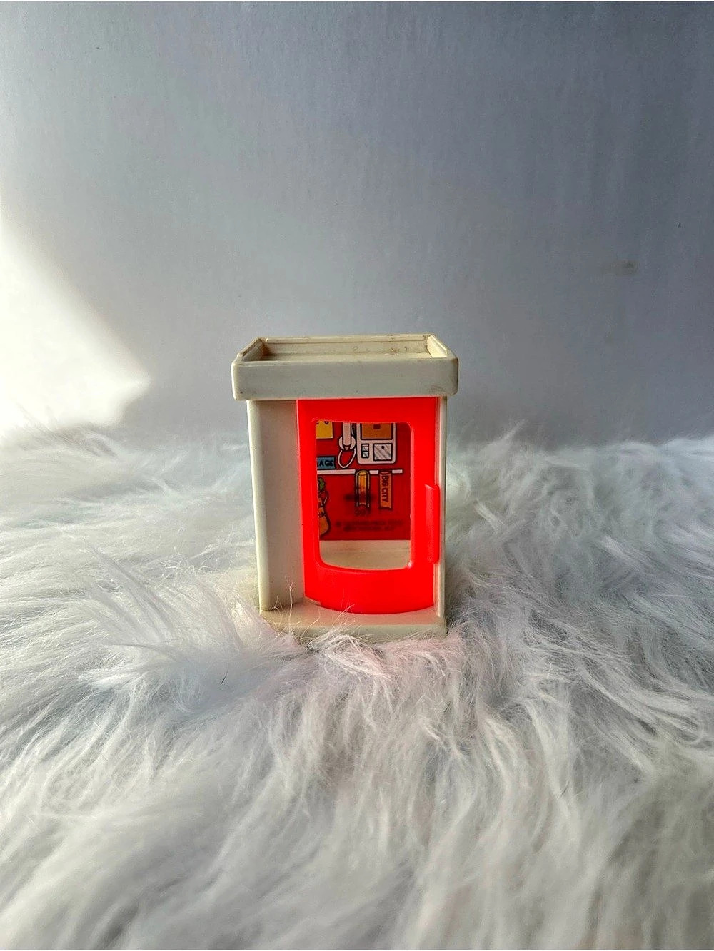 Fisher-Price Little People Play Family Village Phone Booth White & Red